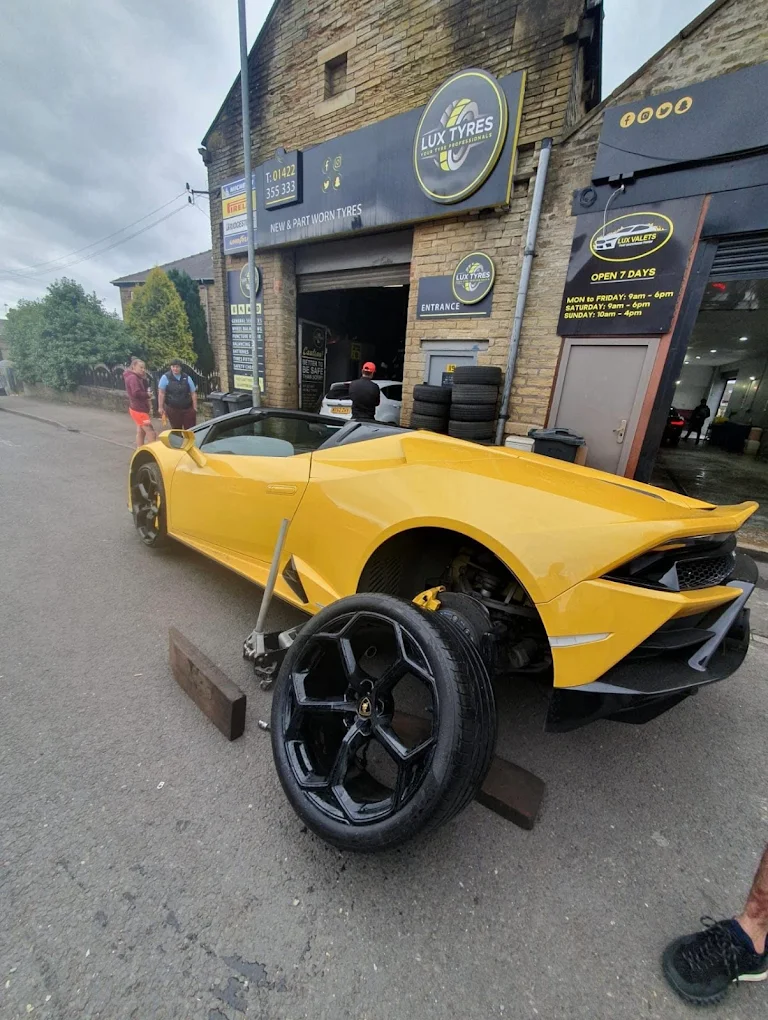 Yellow Lamborghini Huracán tyre change at Lux Tyres
