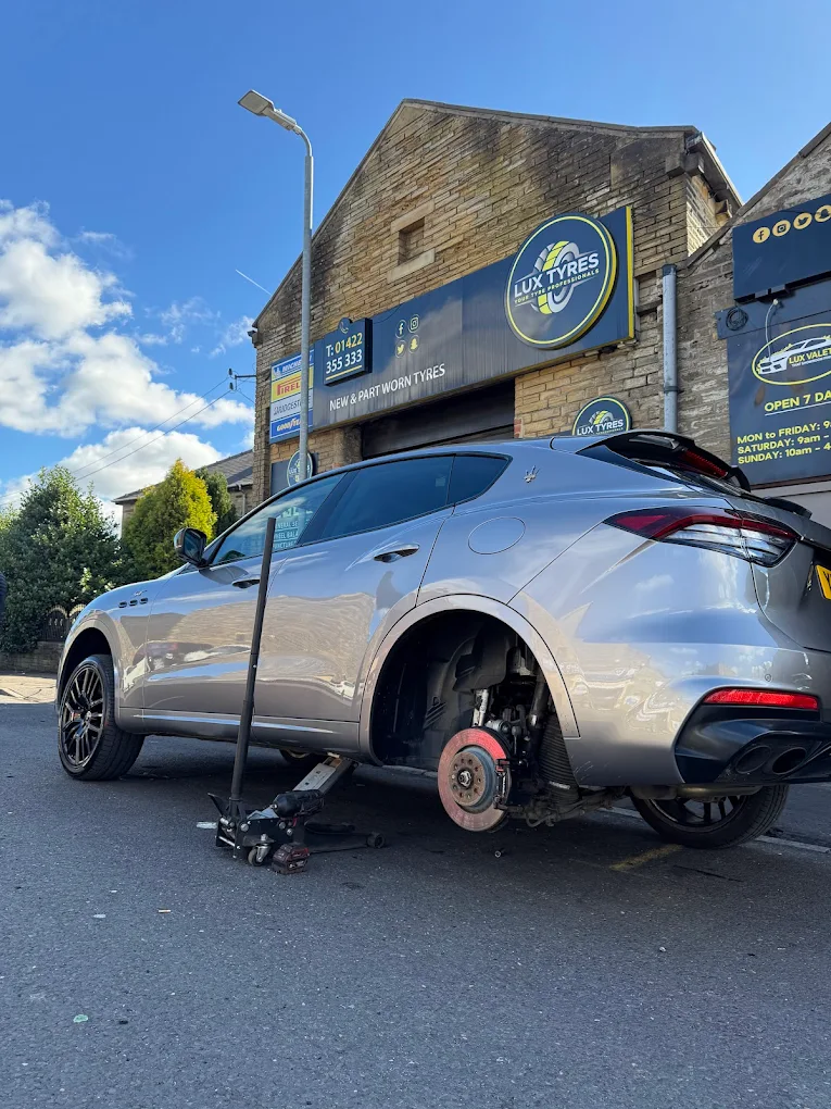 Maserati Levante tyre change outside Lux Tyres